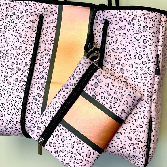 Brand NEW Georgia Tote & Clutch in ~ Rose Gold Leopard 💖 - Picture 8 of 9